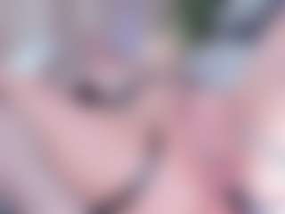 Live cam show with Emma-kell - Blonde Hair Middle Aged on TastyBlacksLive
