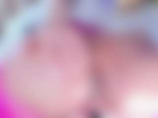 Live cam show with Emma-kell - Brown Eyes Blonde Hair on Camsoda