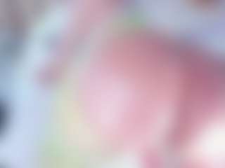 Live cam show with Emma-kell - Blonde Hair Middle Aged on Latina Girls