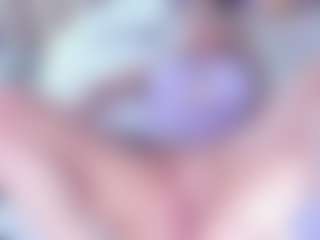 Live cam show with Emma-kell - Fuck Machine on milfzrlive.com