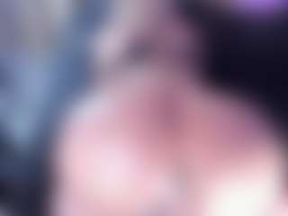 Live cam show with Emma-kell - Spy MILF on https://playwithruby.com