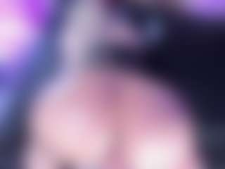 Live cam show with Emma-kell - Athletic Brown Eyes on fuklive.com