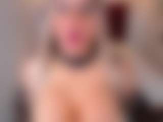 emmabigcock's Live Sex Cam Show