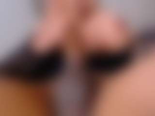 emmabigcock's Live Sex Cam Show