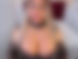 emmabigcock's Live Sex Cam Show