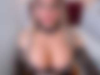 Live cam show with emmabigcock - Brown Eyes on Gym Cam Girls