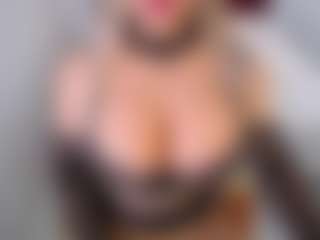 Live cam show with emmabigcock - Brown Eyes on Instabang