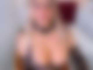 Live cam show with emmabigcock - Blonde Hair on Chatstar
