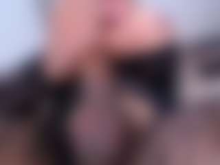 emmabigcock's Live Sex Cam Show