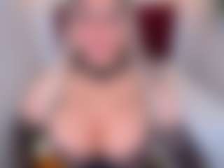 emmabigcock's Live Sex Cam Show