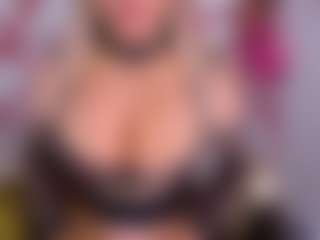 emmabigcock's Live Sex Cam Show