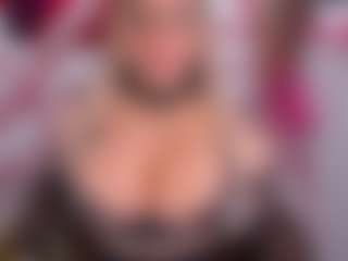 emmabigcock's Live Sex Cam Show