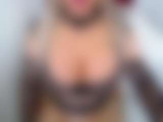 Live cam show with emmabigcock - Smoking on Camsoda