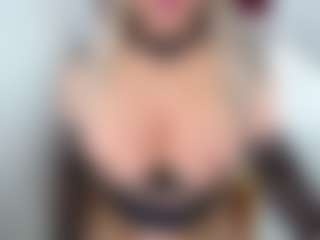 Live cam show with emmabigcock - Brown Eyes on Camsoda