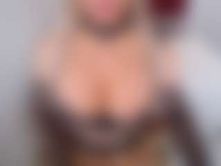 emmabigcock's Live Sex Cam Show