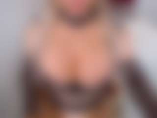 emmabigcock's Live Sex Cam Show