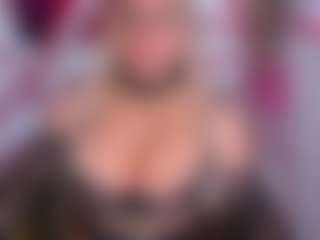Live cam show with emmabigcock - Tease on TastyBlacksLive