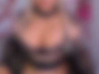 emmabigcock's Live Sex Cam Show