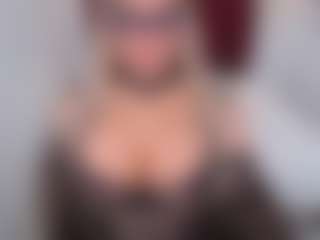 emmabigcock's Live Sex Cam Show