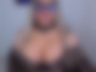 emmabigcock's Live Sex Cam Show