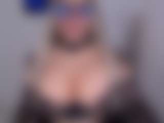 emmabigcock's Live Sex Cam Show