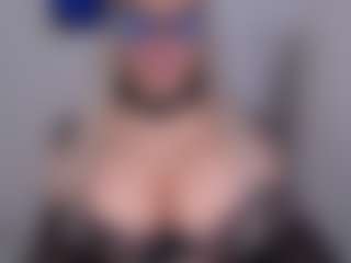 Live cam show with emmabigcock - Drinking on fapnchat