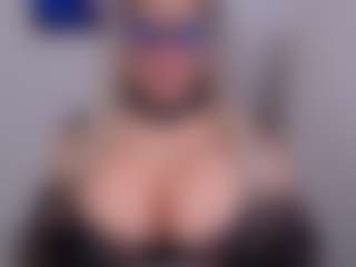 emmabigcock's Live Sex Cam Show