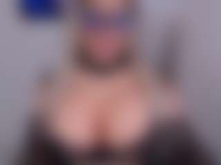 Live cam show with emmabigcock - Dirty Talk on Milfs Live