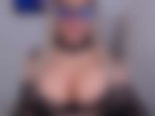 emmabigcock's Live Sex Cam Show