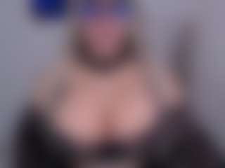emmabigcock's Live Sex Cam Show