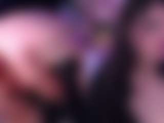 Live cam show with IsabellaBlow - Cute on Milfs Live