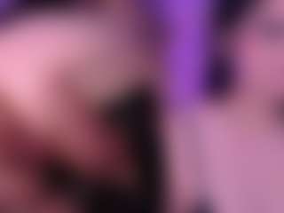 Live cam show with IsabellaBlow - Fuck Machine on Camming Site