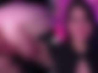 Live cam show with IsabellaBlow - Cute on AdultVida.com