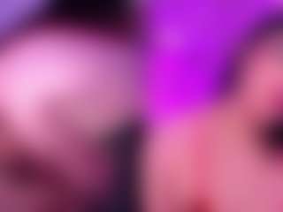 Live cam show with IsabellaBlow - Hispanic on Camsoda