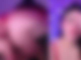 Live cam show with IsabellaBlow - Flashing on Camsoda