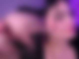 Live cam show with IsabellaBlow - Drinking on SinfulBabes