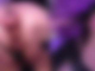 Live cam show with IsabellaBlow - College Curvy on CamwithHer