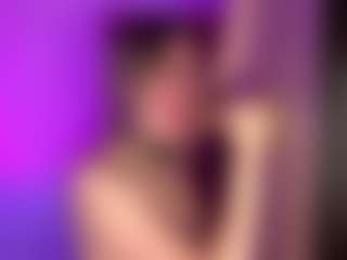 Live cam show with JuleLaffitte - Tiny Tits on Latina Girls