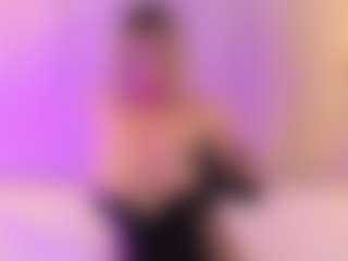 Live cam show with JulieDeep - Cock Rating on iamadamtest123.com