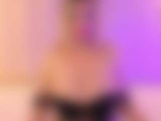 JulieDeep's Live Sex Cam Show