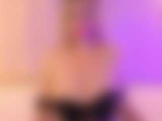 JulieDeep's Live Sex Cam Show