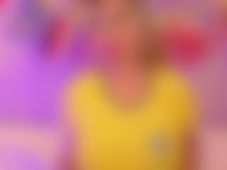 Live cam show with JulieDeep - Erotic Dance on Milfs Live