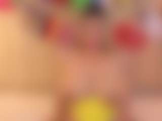 Live cam show with JulieDeep - Control on TeamSkeetLive