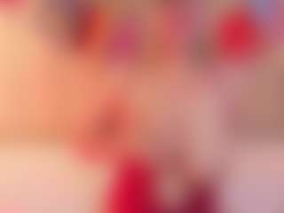 Live cam show with JulieDeep - Ass Bouncing on Camsoda