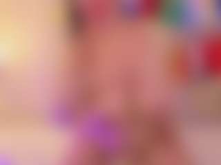 Live cam show with JulieDeep - Body Massage on Camsoda