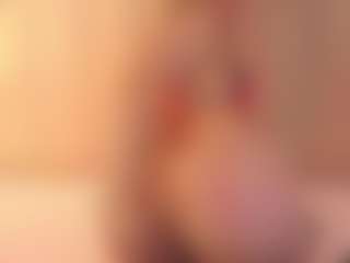 Live cam show with JulieDeep - BBW on Mixed Magazine Live