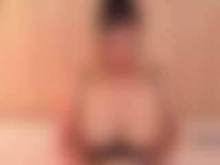 Live cam show with JulieDeep - Normal on liverealitysex.com