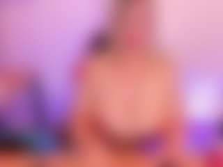 JulieDeep's Live Sex Cam Show