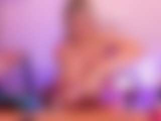 JulieDeep's Live Sex Cam Show