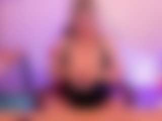 JulieDeep's Live Sex Cam Show